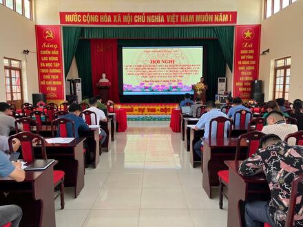 Kinh tế - Chính trị
