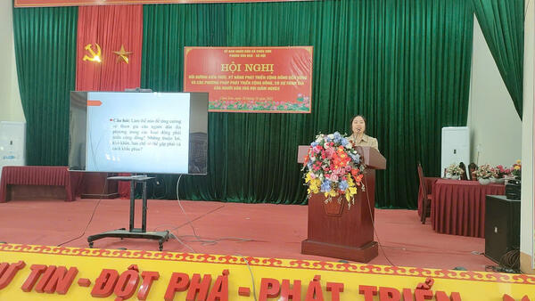 UBND XÃ CHÂU SƠN TỔ CHỨC HỘI NGHỊ BỒI DƯỠNG KIẾN THỨC, KỸ NĂNG PHÁT TRIỂN CỘNG ĐỒNG BỀN VỮNG