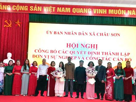 Kinh tế - Chính trị