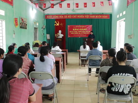 Kinh tế - Chính trị