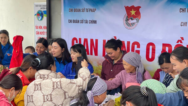 LAN TỎA NGHĨA TÌNH – THẮP SÁNG NIỀM TIN Ở CHÂU SƠN