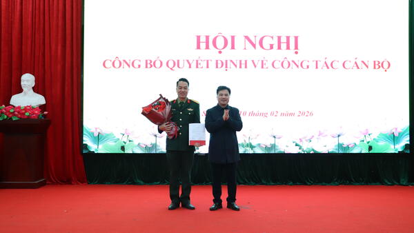 HỘI NGHỊ CÔNG BỐ QUYẾT ĐỊNH VỀ CÔNG TÁC CÁN BỘ