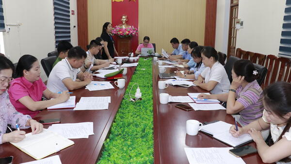 HỌP RÚT KINH NGHIỆM CÔNG TÁC KIỂM TRA VIỆC CHẤP HÀNH QUY ĐỊNH CỦA PHÁP LUẬT VỀ AN TOÀN THỰC PHẨM